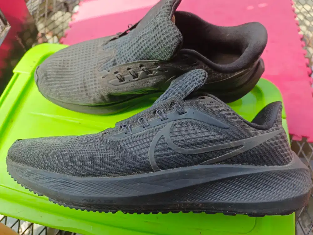 Sepatu Running Nike