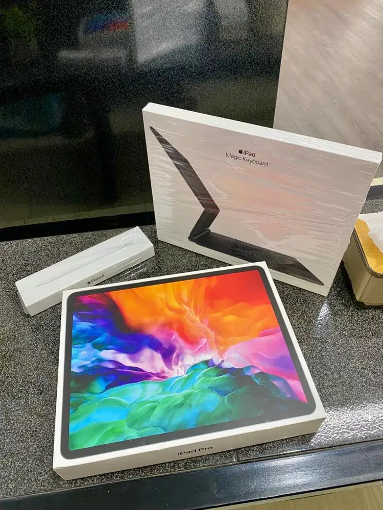 Ipad Pro 12.9 gen 4 fullset original magic keyboard apple apple pencil