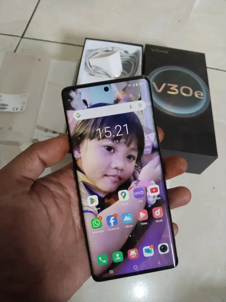 Vivo V30E 5G 8+8/128 fullset original