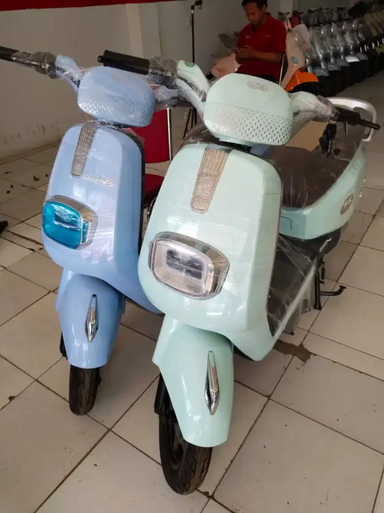 SEPEDA LISTRIK UWINFLY