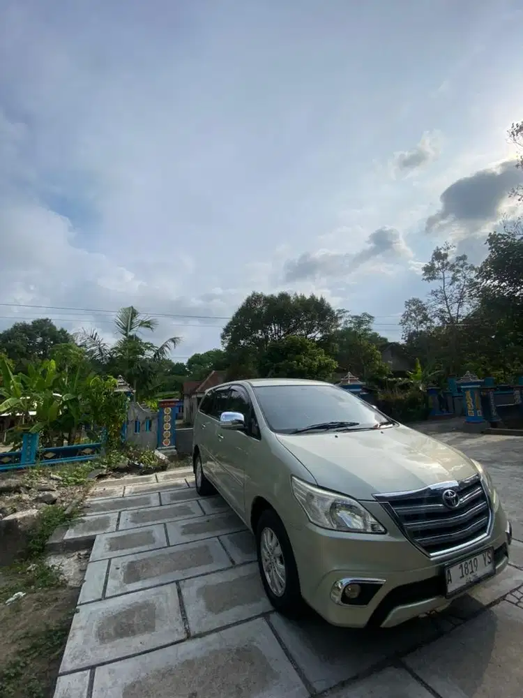 Kijang innova bensin