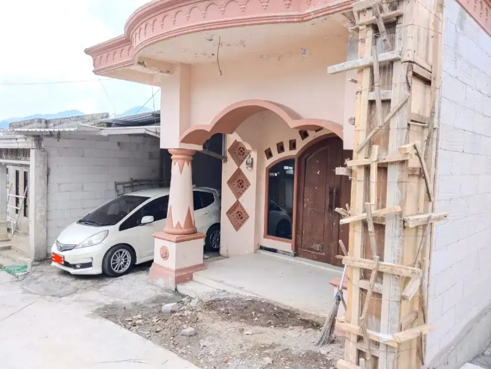 Rumah di desa pegunungan