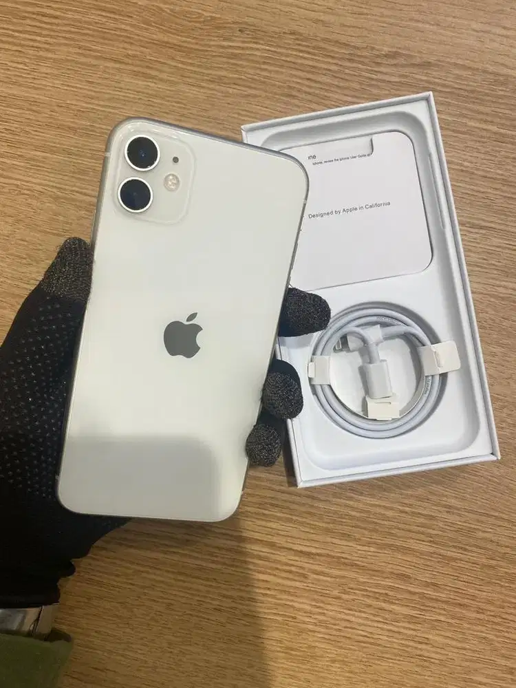 IPhone 11 128GB Fullset Second Ex Resmi IBOX Original Normal Pemakaian