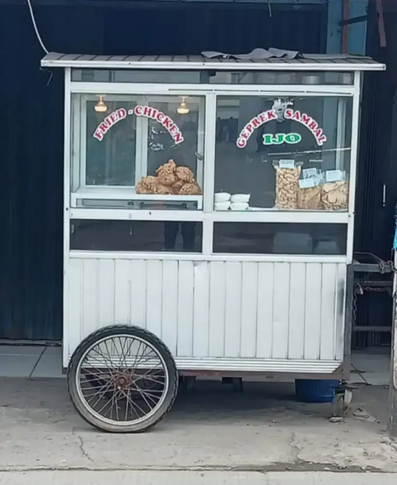 GEROBAK CHICKEN