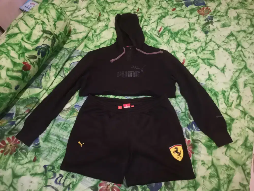 Hoodie PUMA/ Hitam/ Setara L (ORIGINAL)