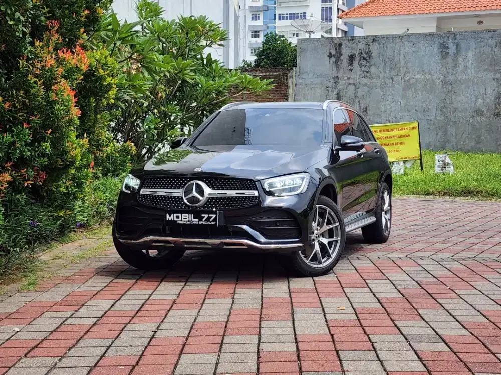 Mercedes Benz Mercy GLC200 sunroof odo20rb Tahun 2021 nik 2020