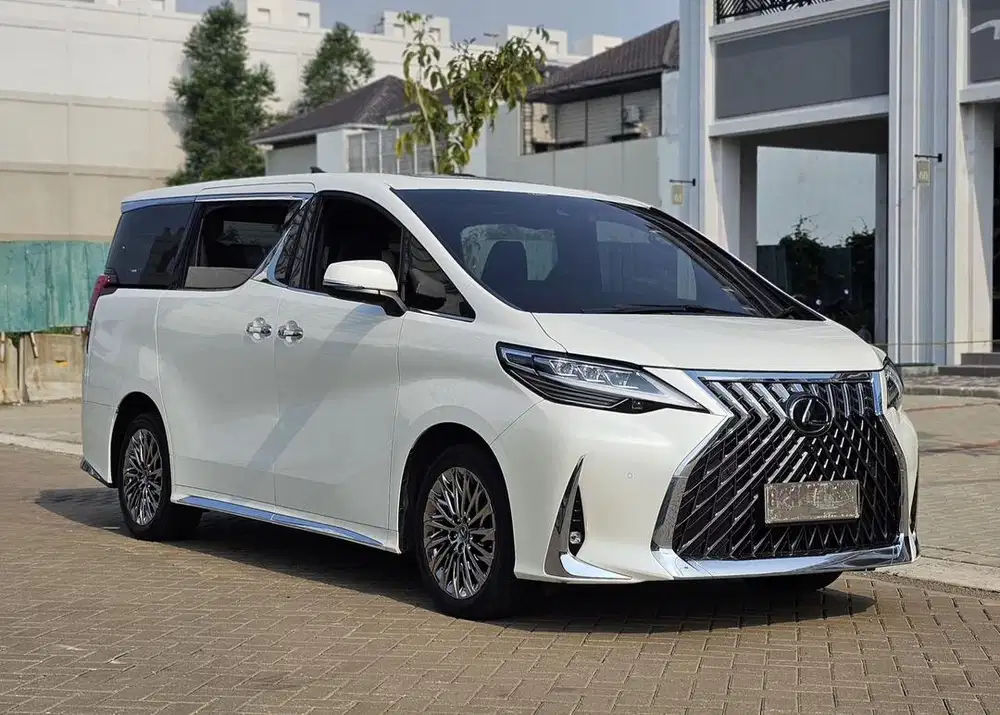 LEXUS LM350 7 SEATER 2022 – WHITE ON BLACK - KM 25 Ribu