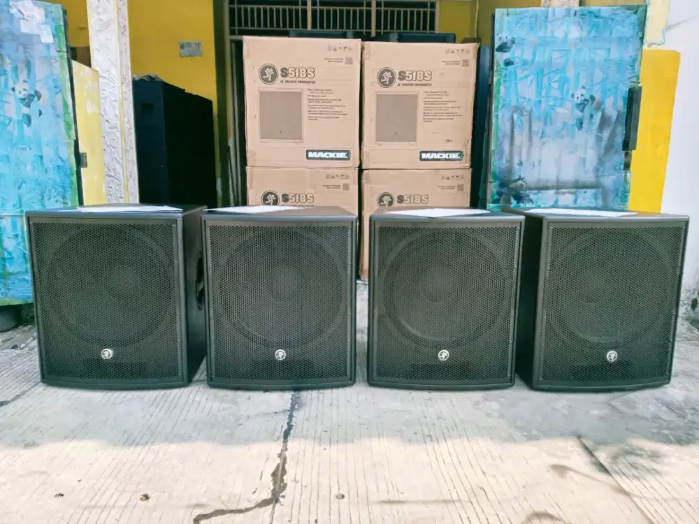 SPEAKER PASIF 18 INC MACKIE SERI S518