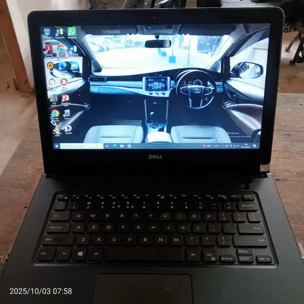 LAPTOP DELL i5 GeN 7 kondisi Prima nego saja