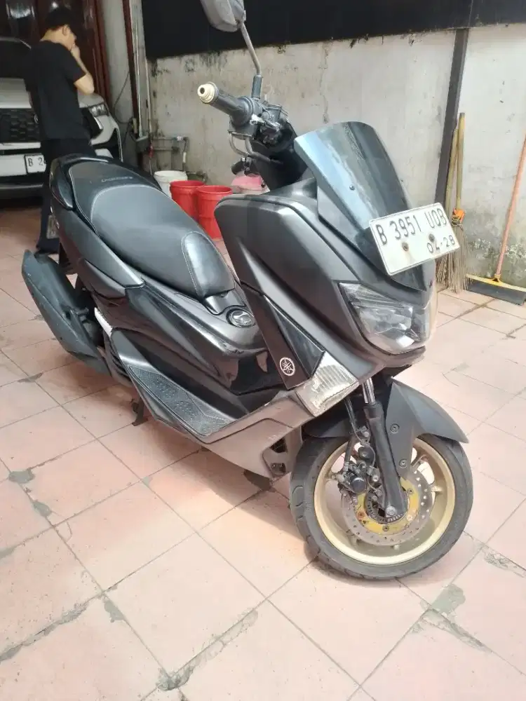 Dijual yamaha nmax tahun 2018 warna hitam dop stnk panjang