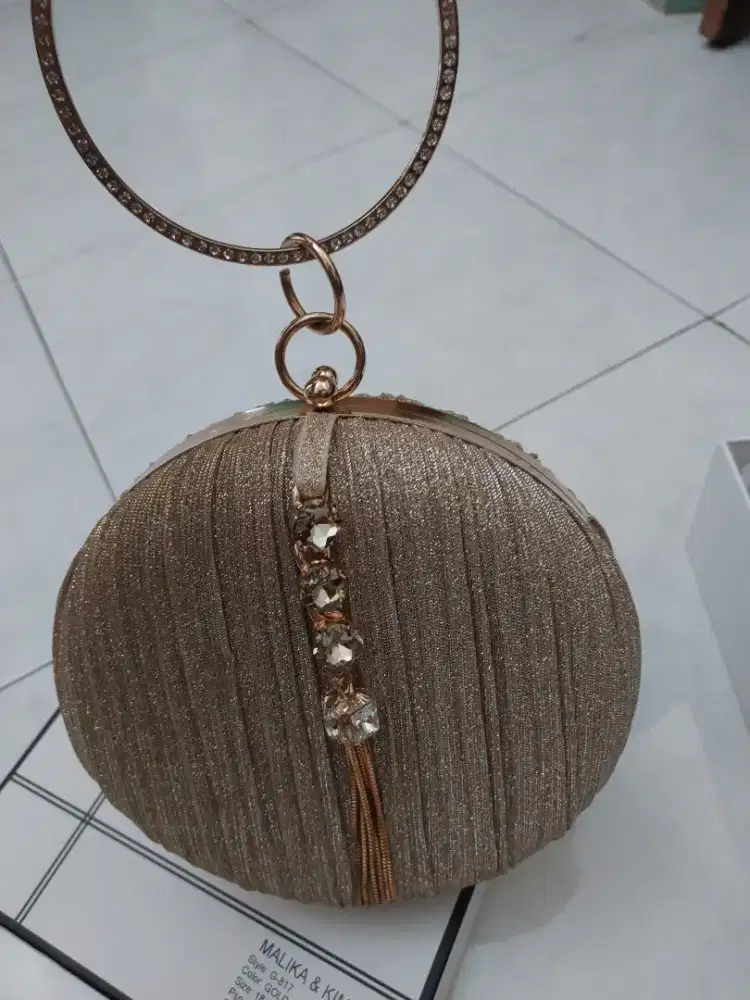 Tas pesta cantik