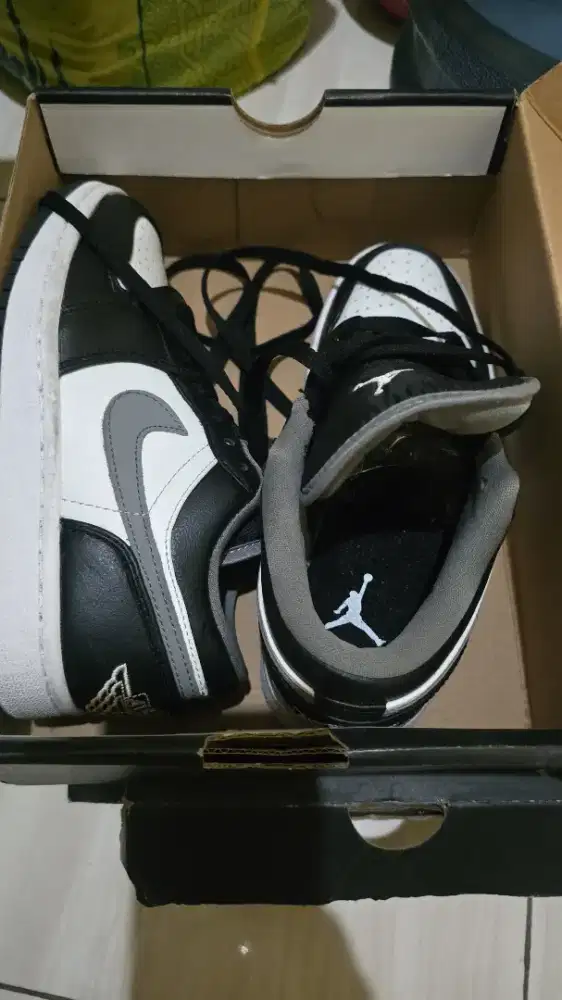 Jual cepet sepatu sneaker anak AJ 1 size 36