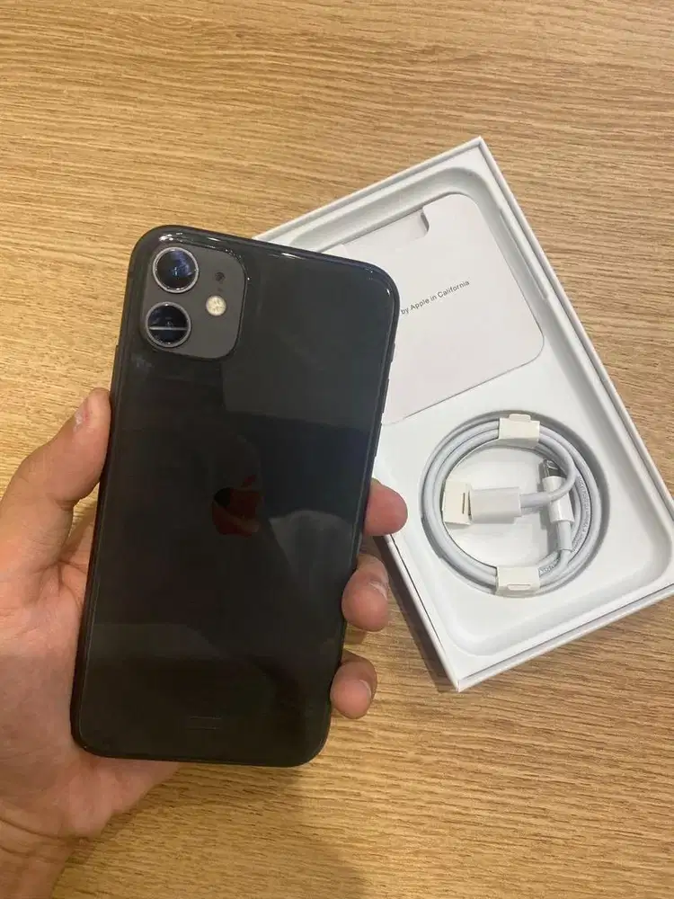 IPhone 11 128GB Black Second Ex Resmi IBOX Original Normal Pemakaian