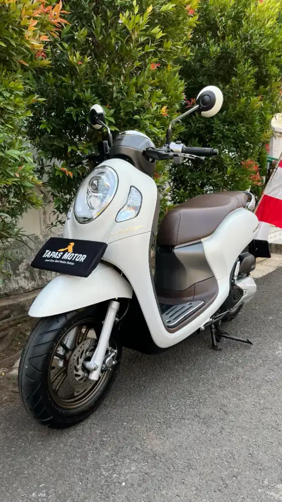 Honda Scoopy Prestige Keyless Tahun 2024