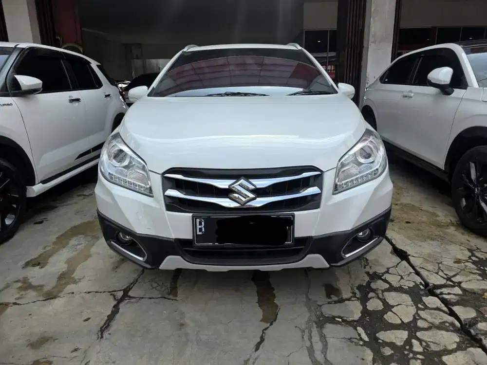 Suzuki SX4 Scross AT ( Matic ) 2017 Putih plat ganjil jakarta barat