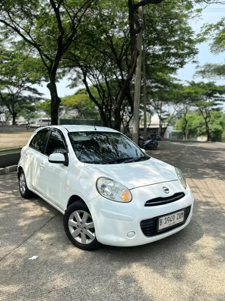 Nissan March 2013 Bensin
