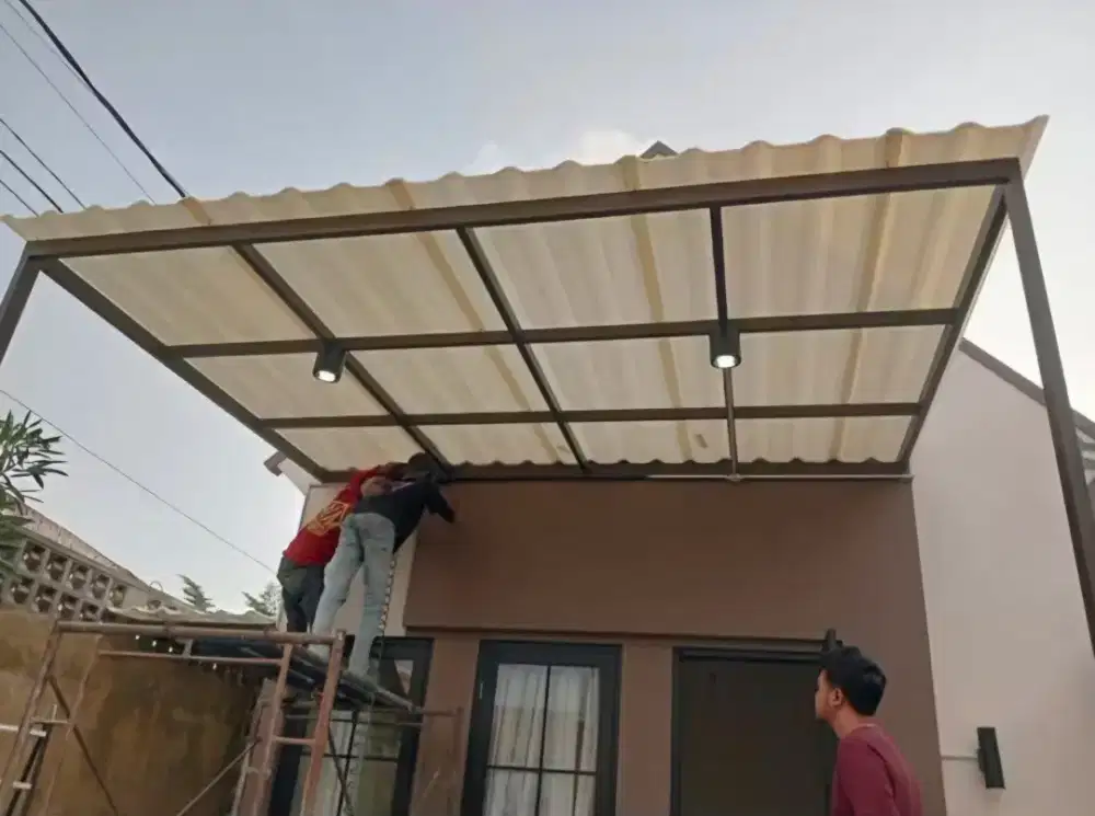 Kanopi teras rumah baja ringan terpasang