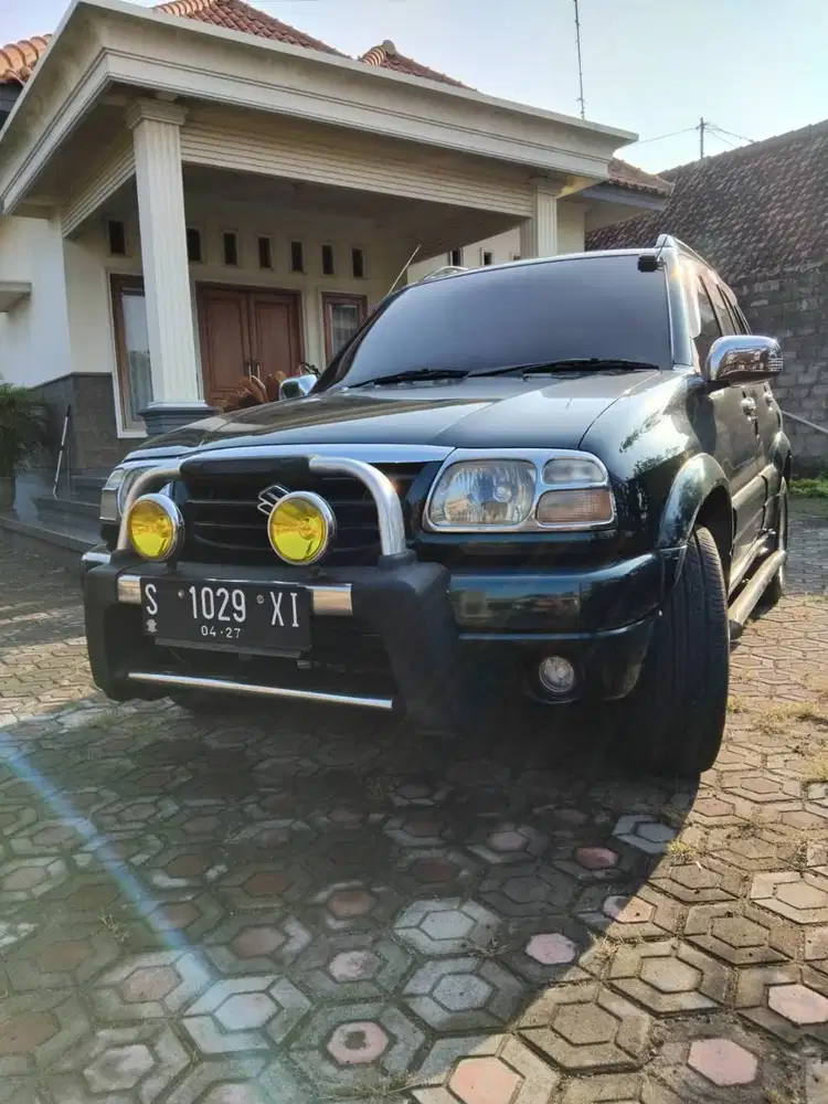 2001 Suzuki Escudo 2.0 plat S kolis mobil bekas sekoto kediri