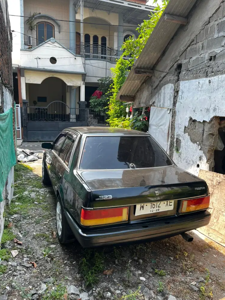 Mazda 323 1986 Bensin