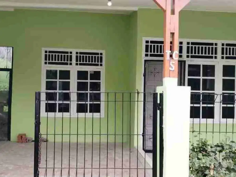 Dijual Rumah Siap Huni di Komplek Harapan Indah, Bekasi