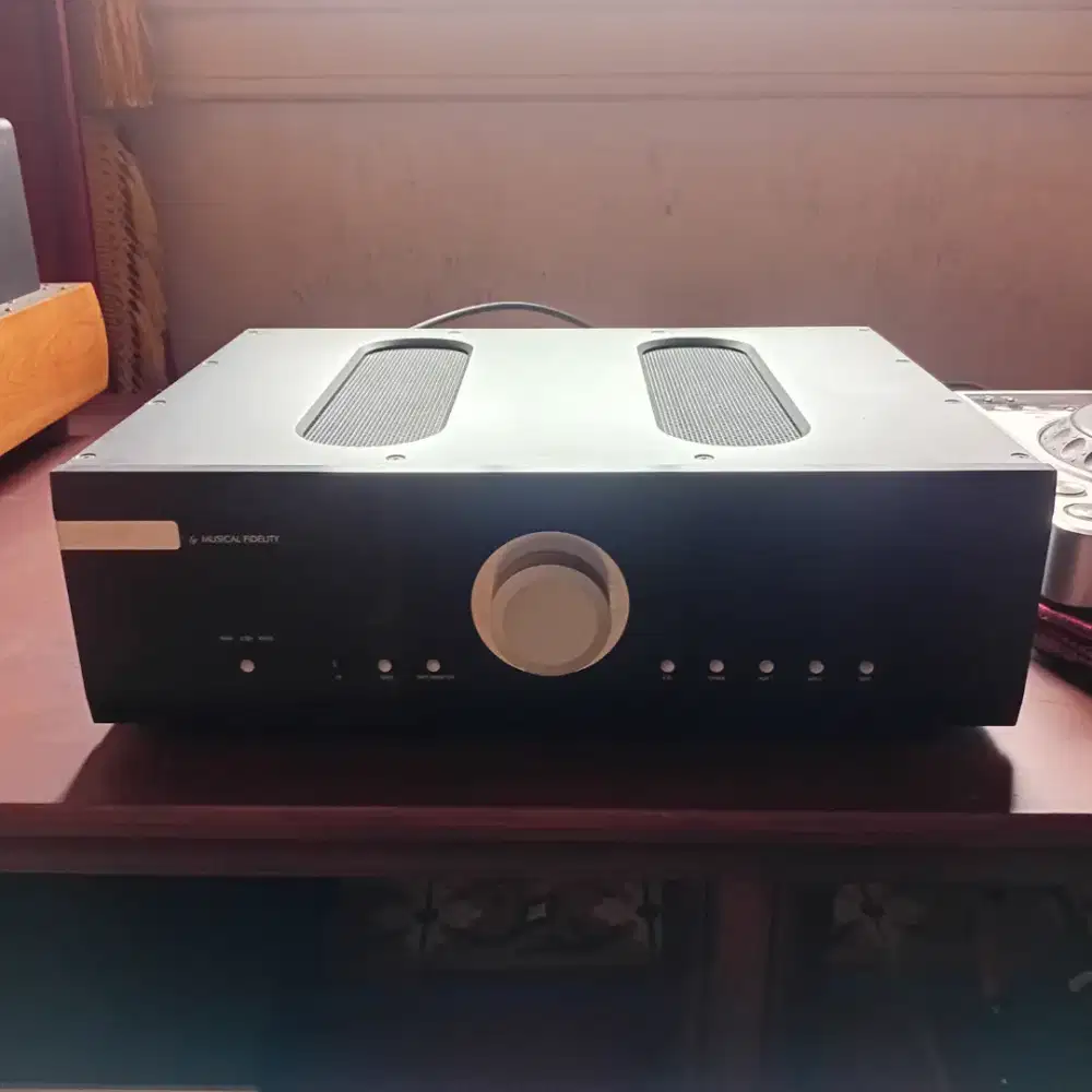 Power Preamp Musical Fidelity AMS seri