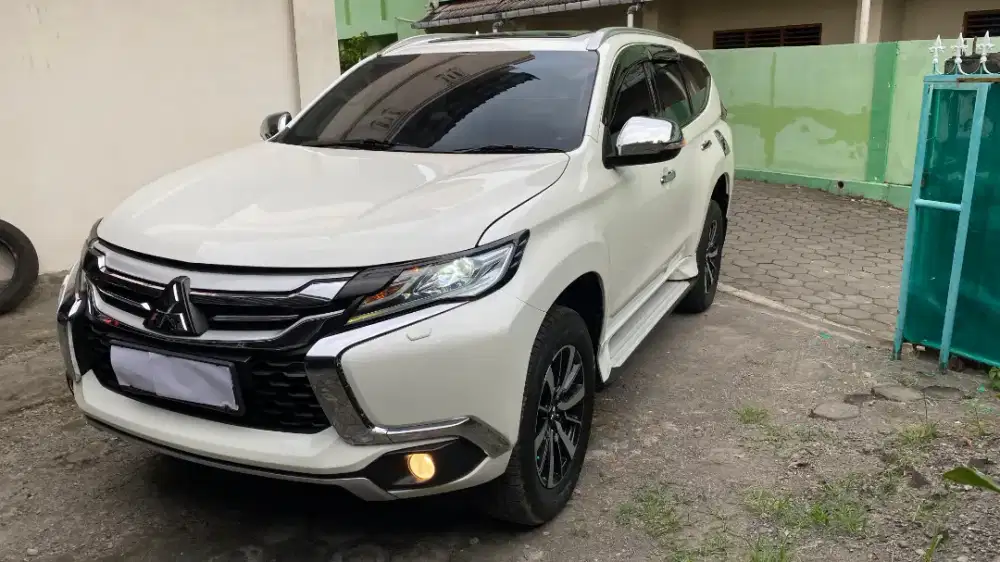 Pajero Sport Dakar Sunroof 2.4 2016 CBU MITSUBISHI AT 2017 VRZ All New