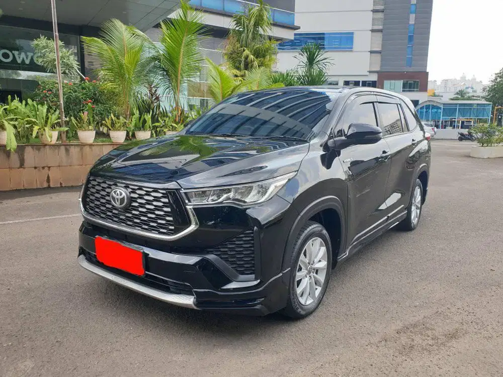 Toyota Innova Zenix Hybrid Modelista 2.0 V At 2023. Tgn 1 Istinewa