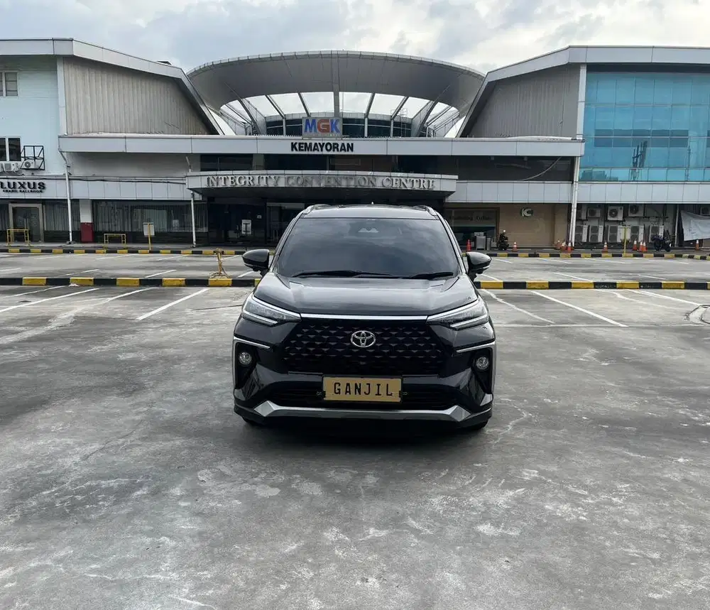 Toyota Veloz Q TSS AT 2022 Hitam