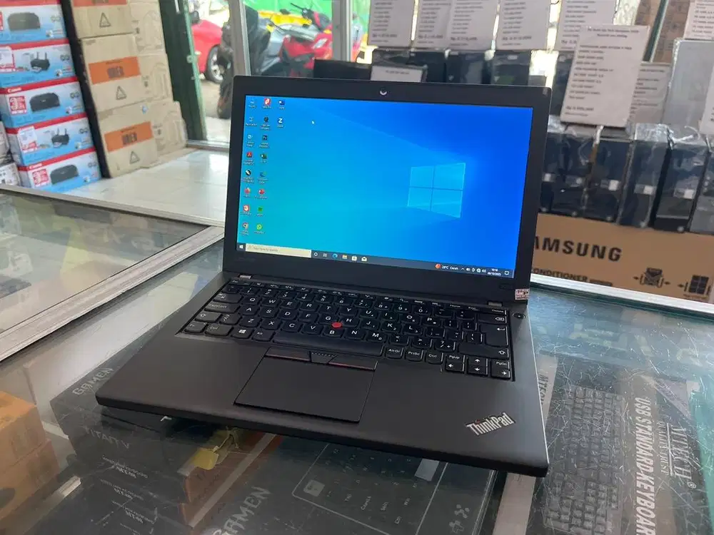 Laptop Lenovo Thinkpad i5 Gen4 Ram 8Gb Ssd 256gb Garansi 6 bln