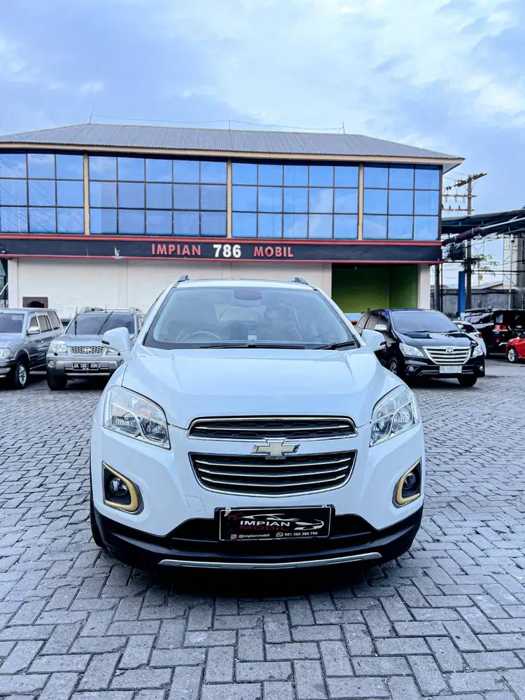 TDP 44JT Chevrolet Trax 1.4 LTZ Turbo A/T Putih 2016 glory confero crv