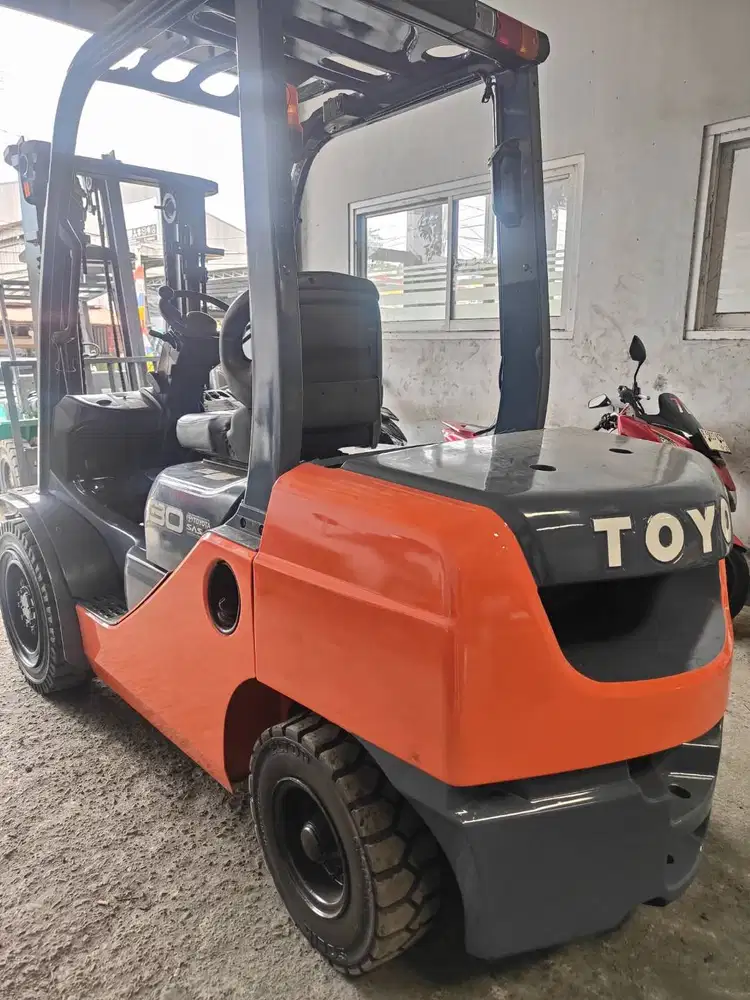 Forklift Toyota 3 Ton,Matic,Tiang 3 Meter,1DZ-II,8FD30,Tahun 2019