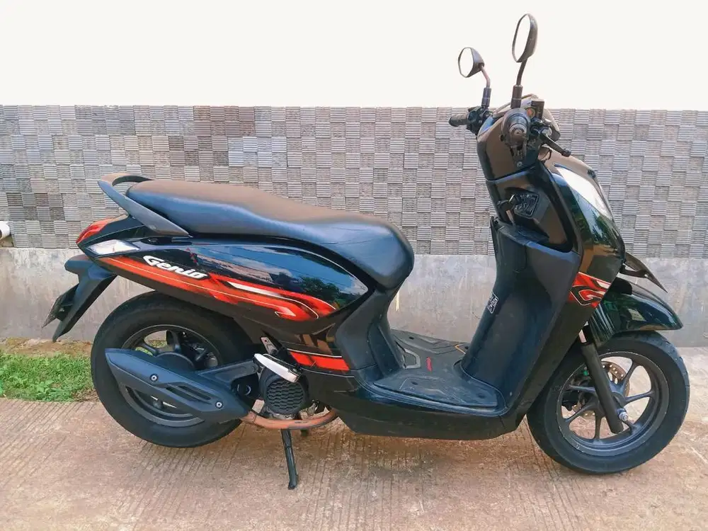 58@:DP:1,350RB B DEPOK GENIO 125CBS DONAT HITAM