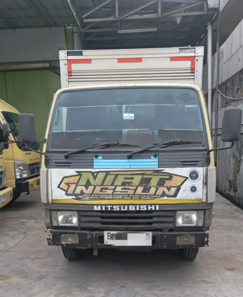 Dijual  Mobil Box