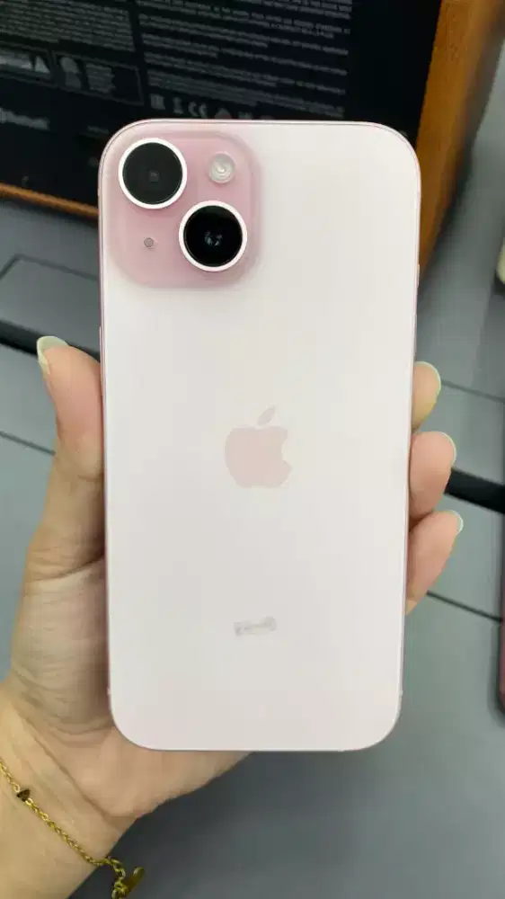 Cicilan iPhone 15 Garansi RESMI