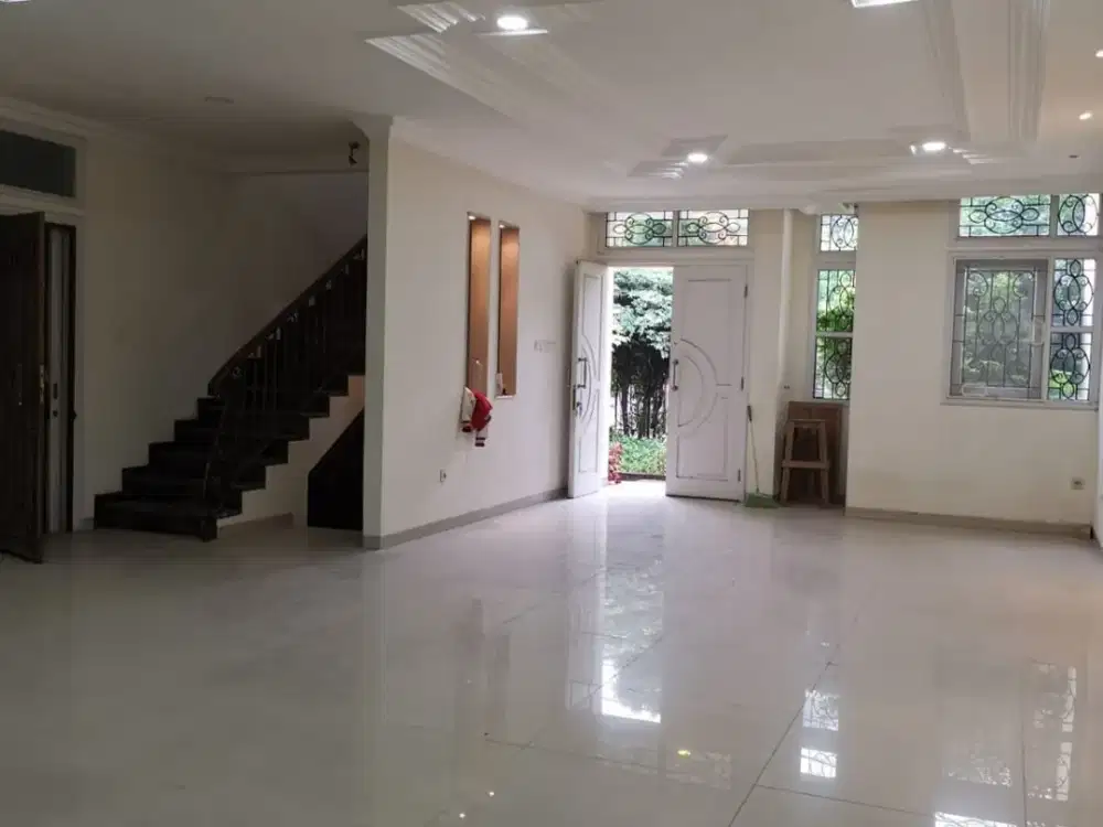 Dijual Rumah Siap Huni Bagus di Kelapa Gading Janur Elok
