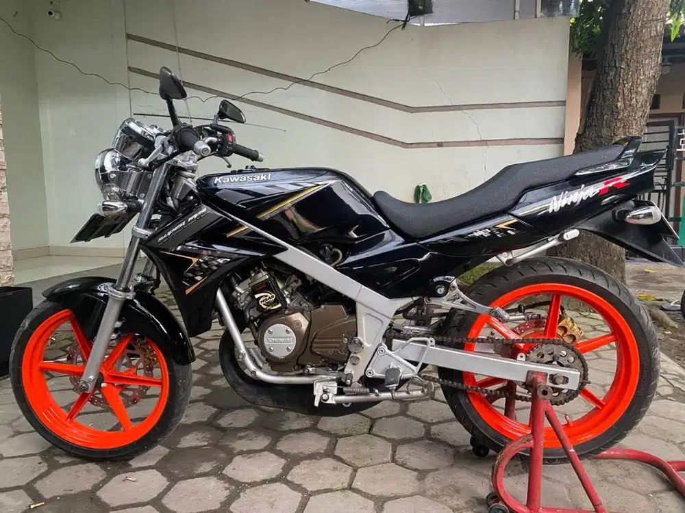 Kawasaki Ninja R