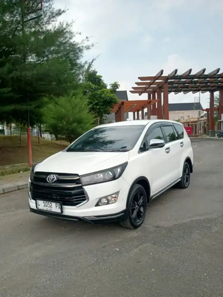 Toyota Kijang Innova 2.4 Venturer Diesel Matic 2018