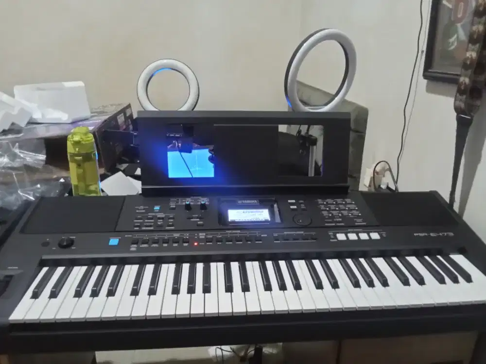 Keyboard Yamaha PSR E473