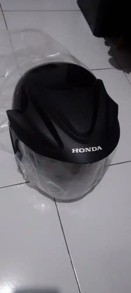 Dijual helm baru