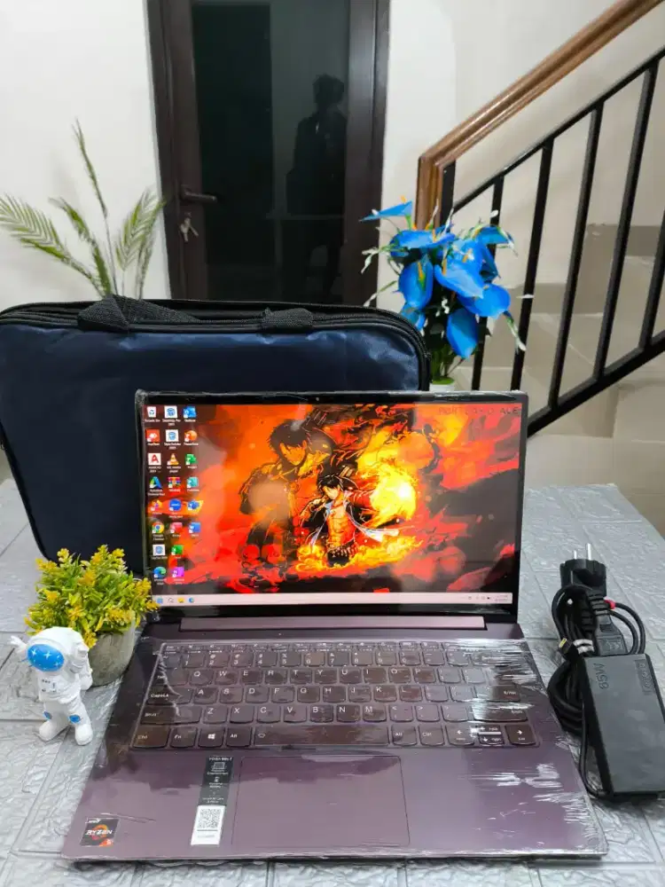 Lenovo Yoga Slim 7 14ARE05-82A200BGID OLED /AMD Ryzen 5