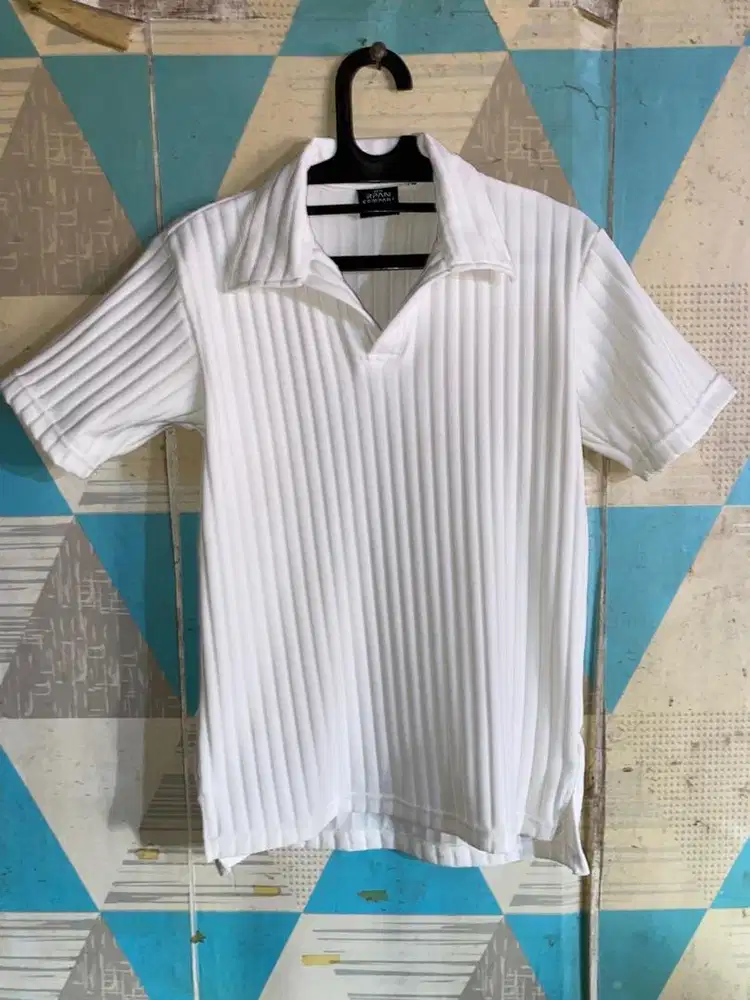 Baju cowok UK L