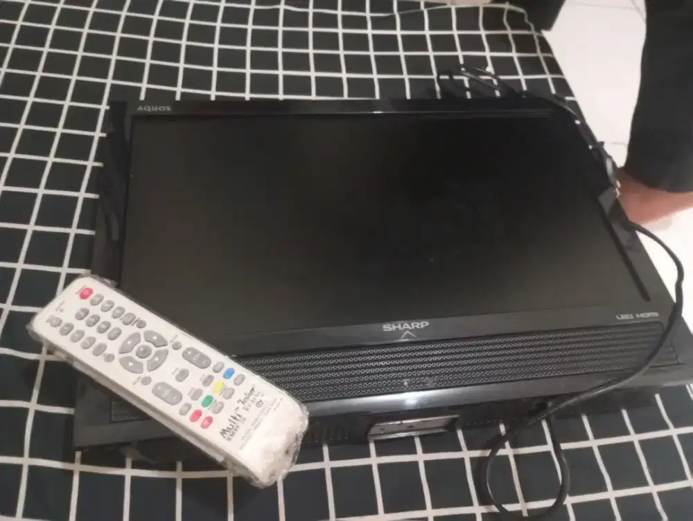 TV Sharp LED digital 14