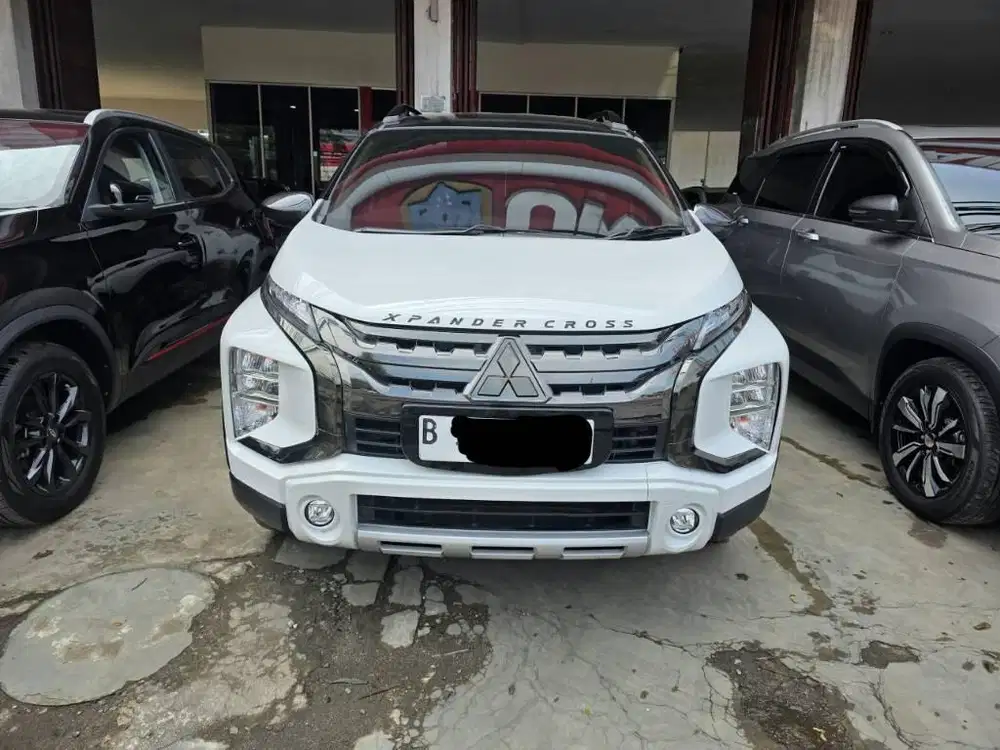 Mitsubishi Xpander Cross Premium AT ( Matic ) 2020 Putih Km  57rban