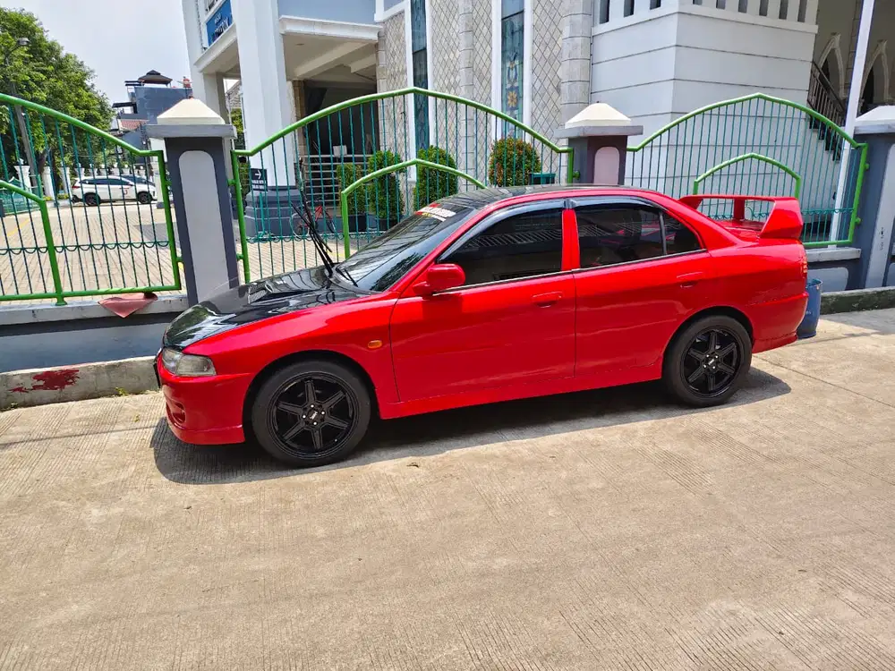 Mitsubishi Lancer 1997 Bensin