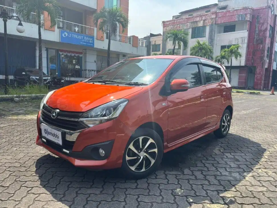 Pajak Panjang - Daihatsu Ayla 1.2 R Bensin-MT 2019 Orange