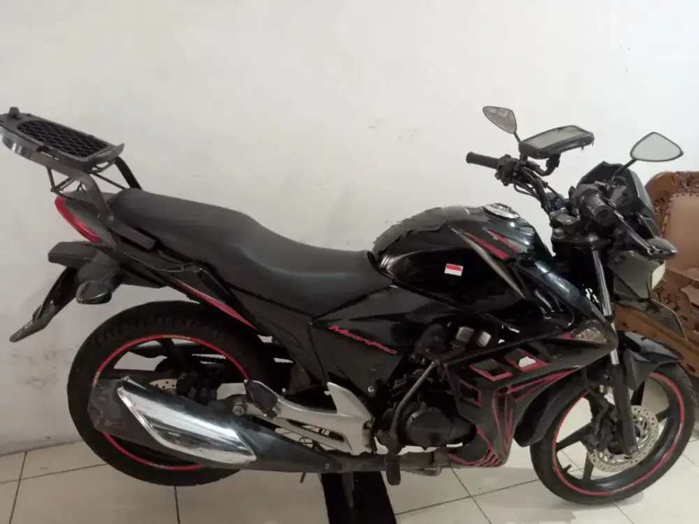 MEGAPRO MONO CARBU ORI
