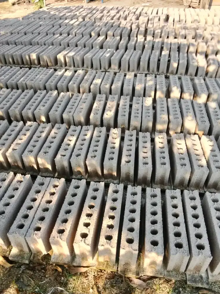 Ready batako lobang 6 murah berkualitas siap antar tlpn aja