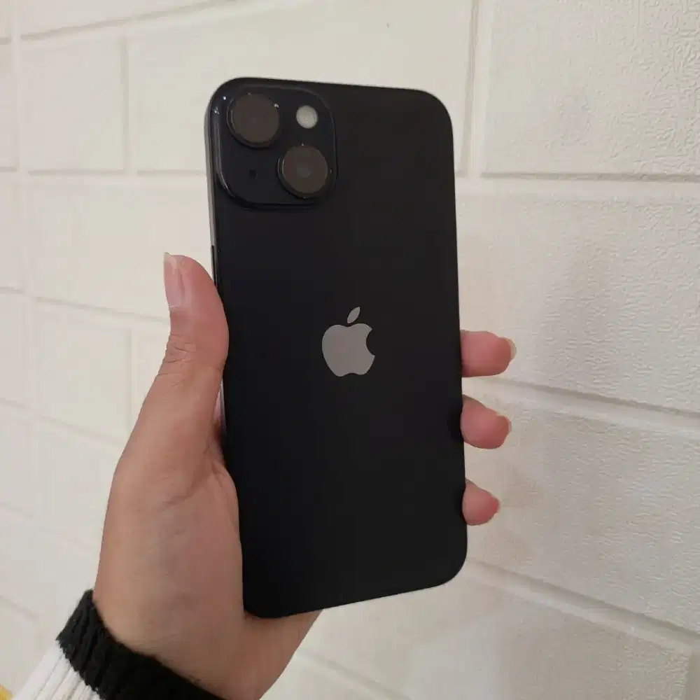 Iphone 14 128gb All Operator Permanen
Mulus