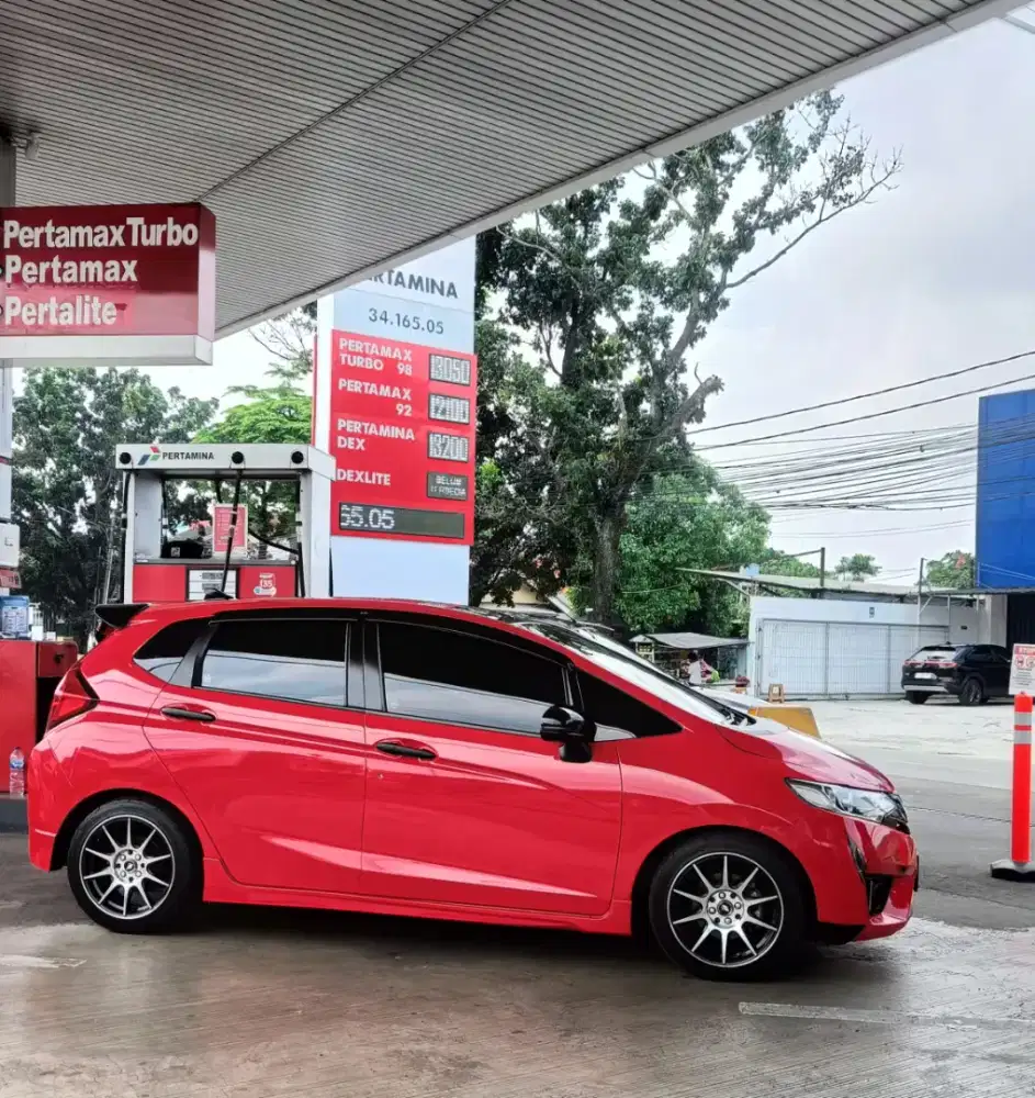 Velg dan ban mobil Ring 16