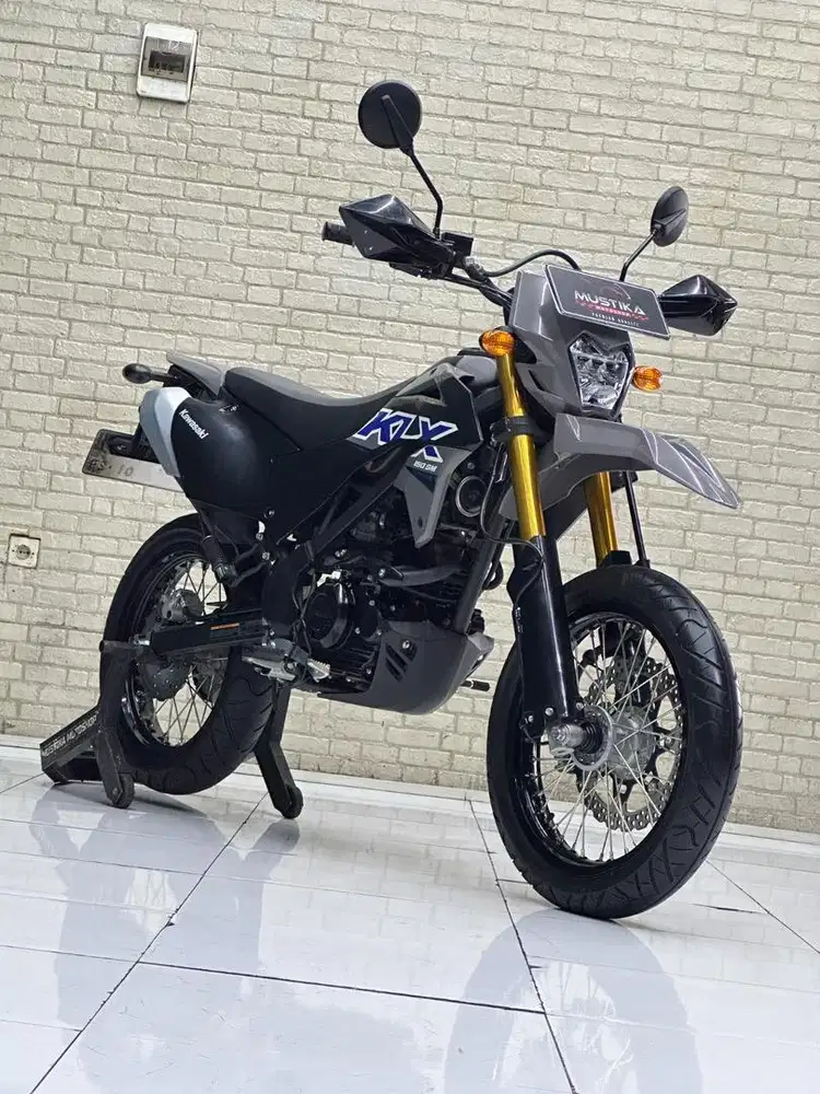 Termurah & Low ODO!! ⭐️⭐️⭐️⭐️⭐️Klx SM-150cc| 2023| Wulan mustika